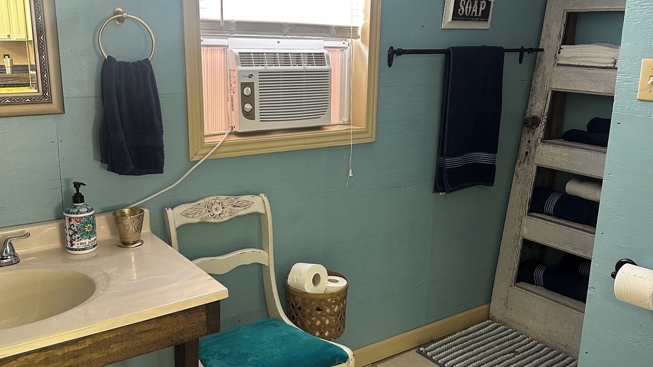 Photo of Bathroom in Jennings