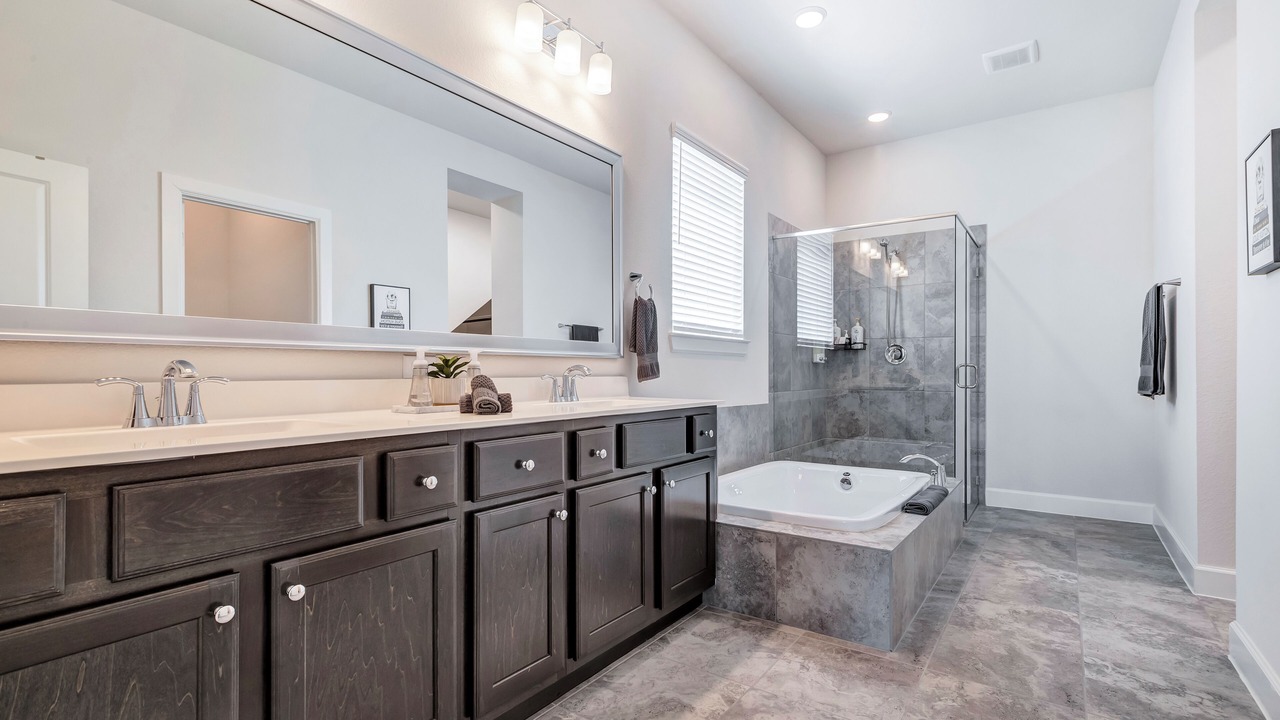 Photo of Bathroom in Clodine