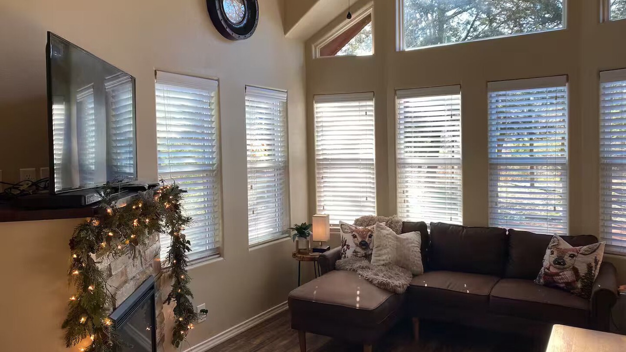 Photo of Livingroom in Canton