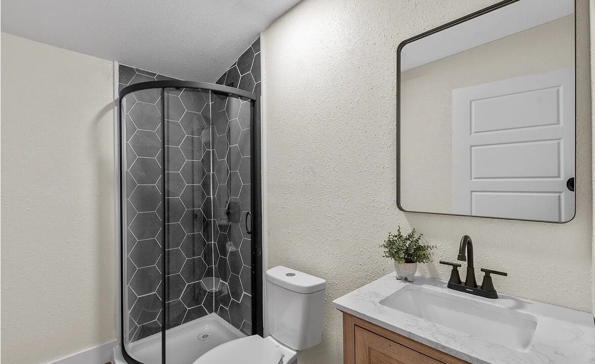 Photo of Bathroom in Enchanted Oaks