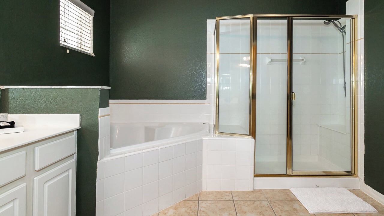 Photo of Bathroom in Bahama Bay