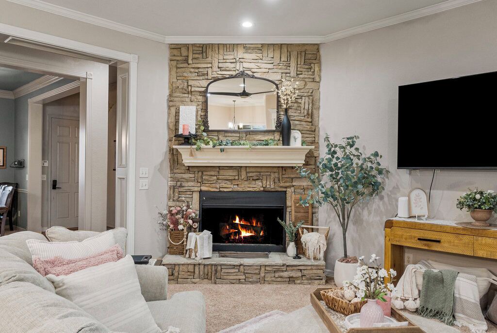 Photo of Livingroom in Bixby