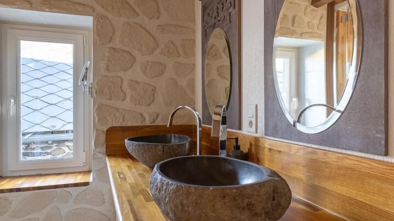 Photo of Bathroom in Vernines