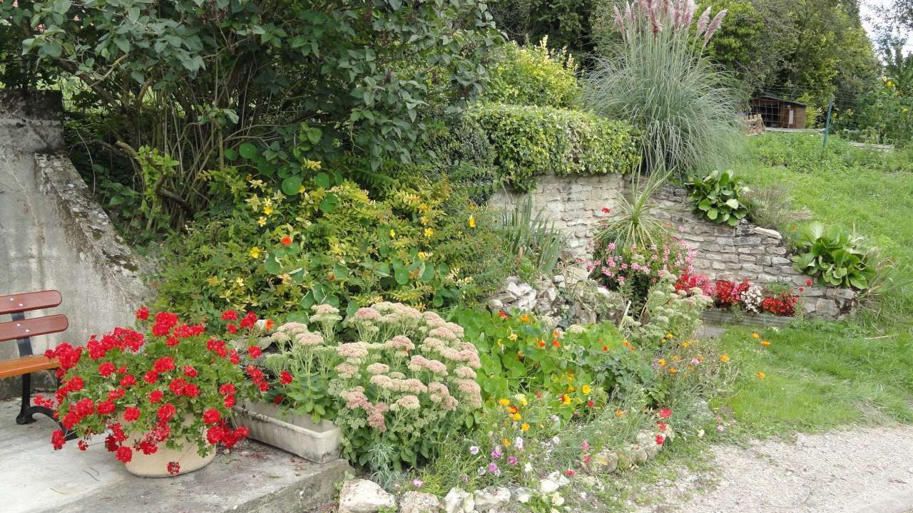 Photo of Outdoor in Saint-Euphraise-et-Clairizet