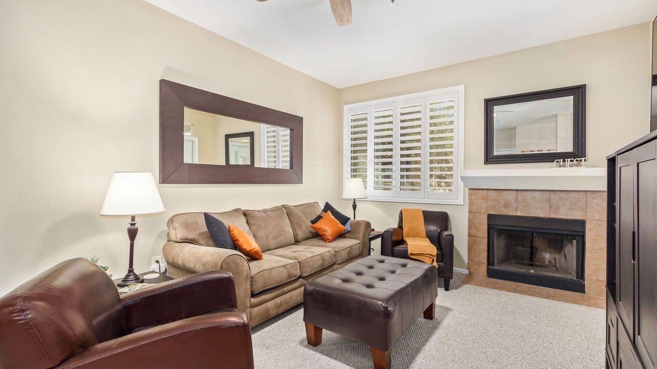 Photo of Livingroom in Central Scottsdale