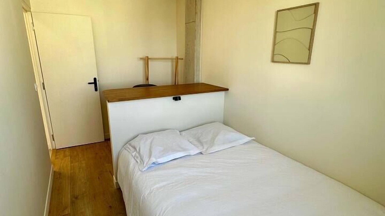 Photo of Bedroom in Justices