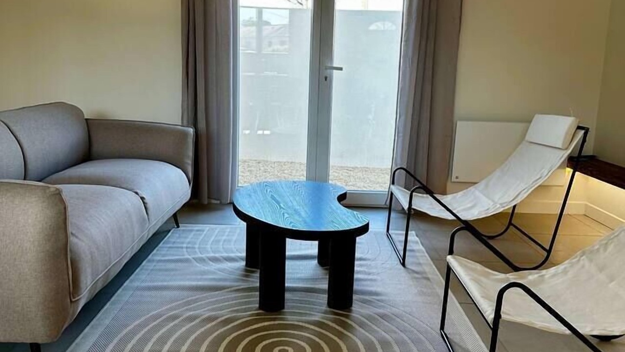 Photo of Livingroom in Justices