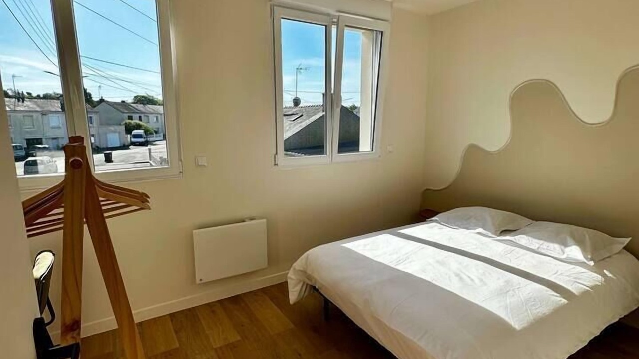 Photo of Bedroom in Justices