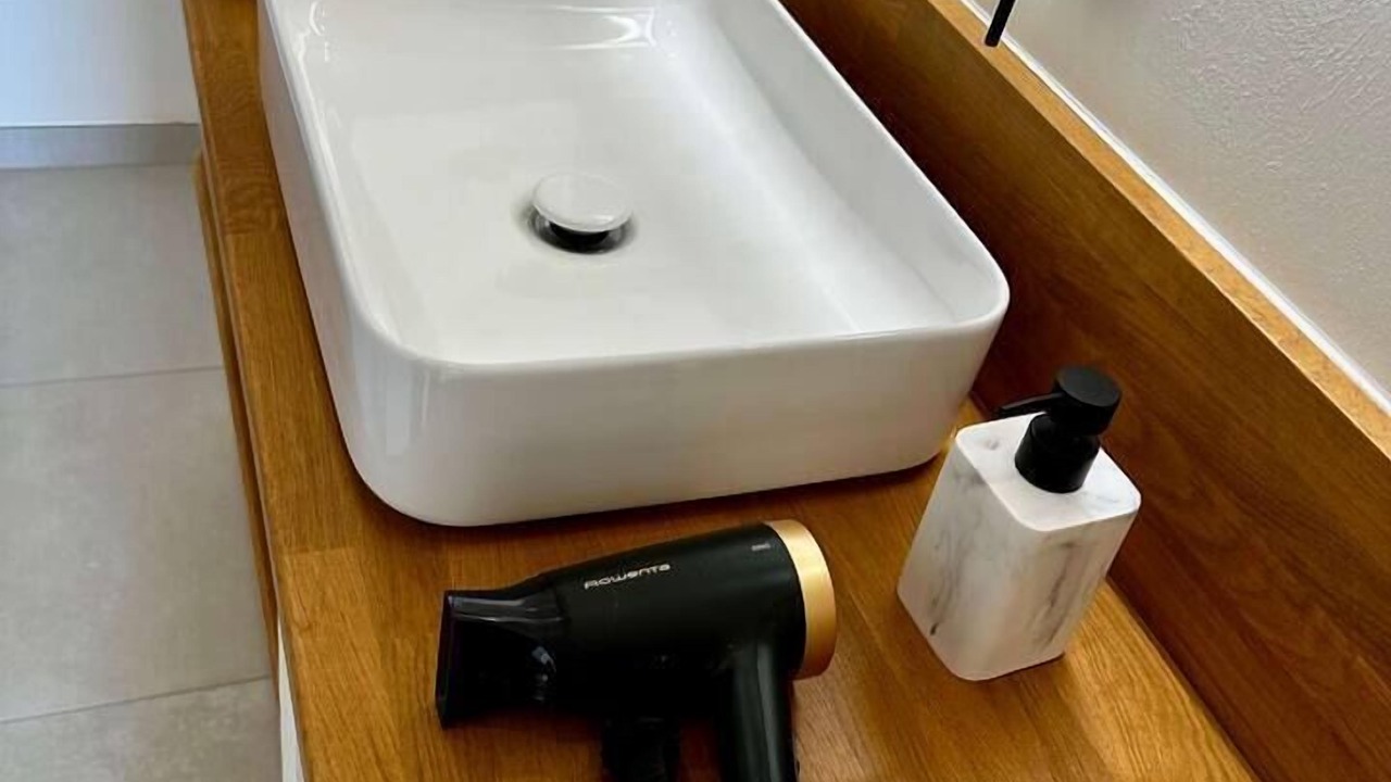 Photo of Bathroom in Justices