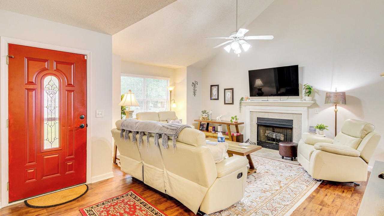 Photo of Bedroom in Pooler