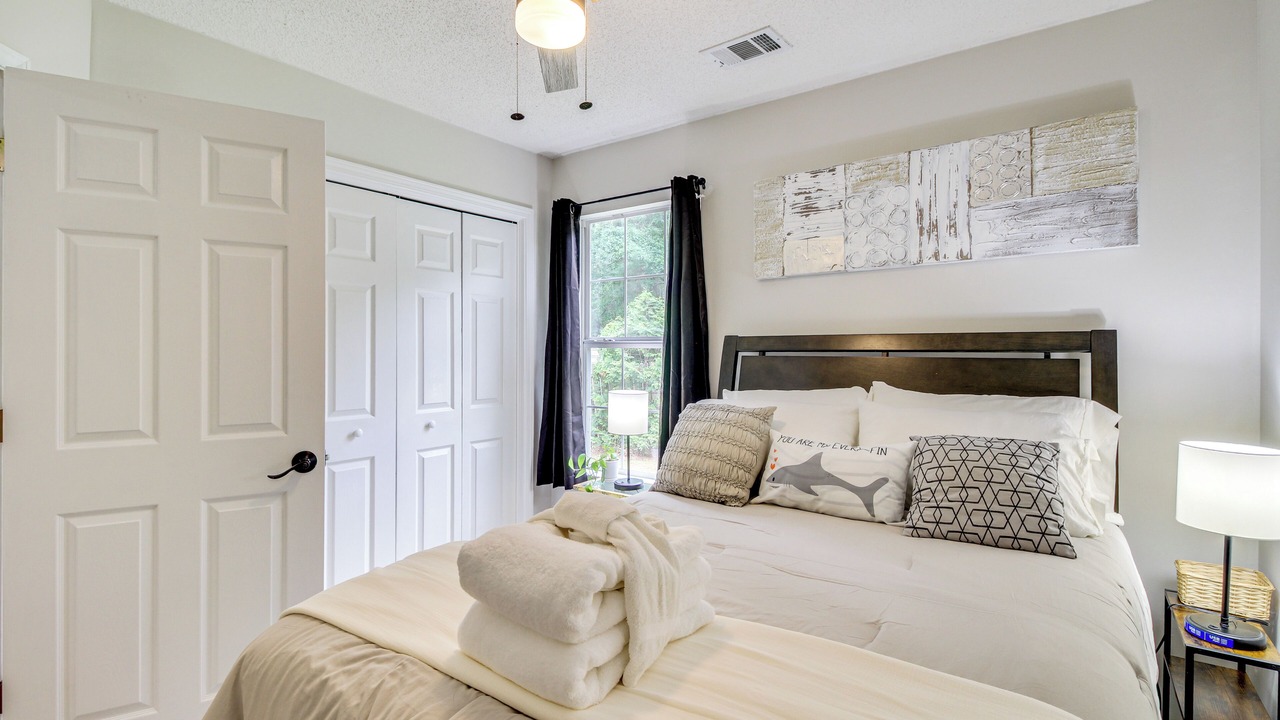 Photo of Bedroom in Pooler