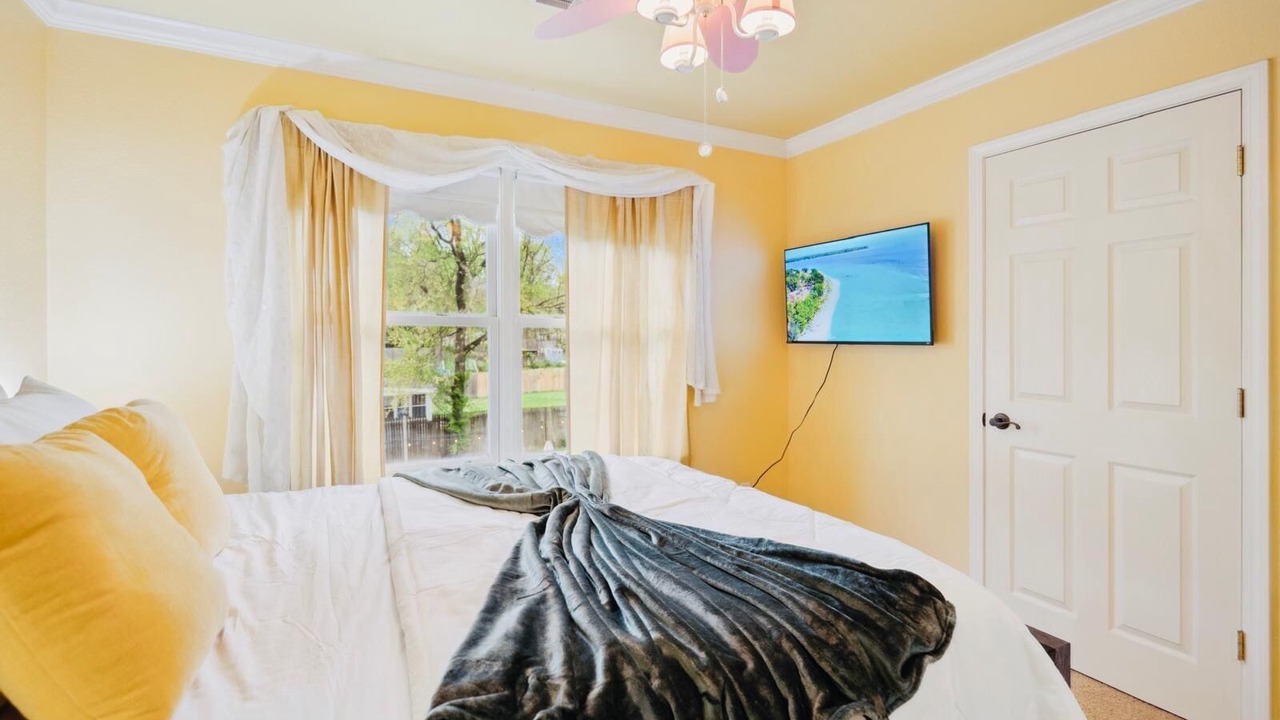 Photo of Bedroom in Greater South Side