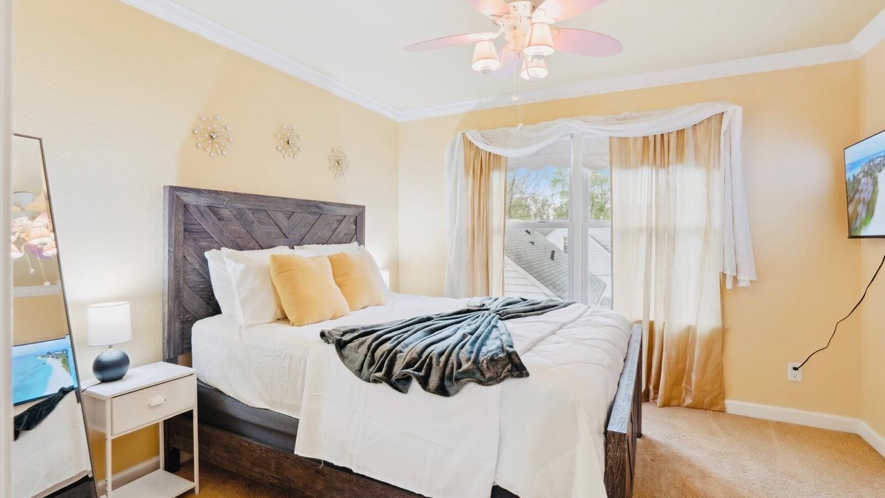 Photo of Bedroom in Greater South Side