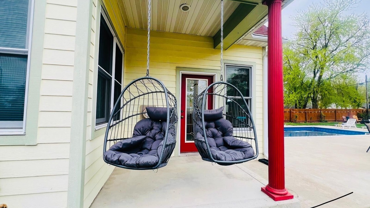 Photo of Patio Balcony in Greater South Side