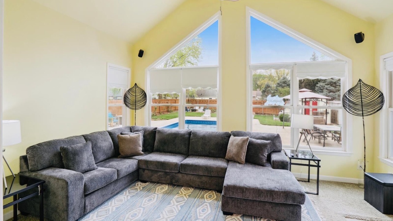 Photo of Livingroom in Greater South Side