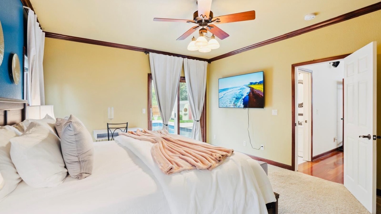 Photo of Bedroom in Greater South Side