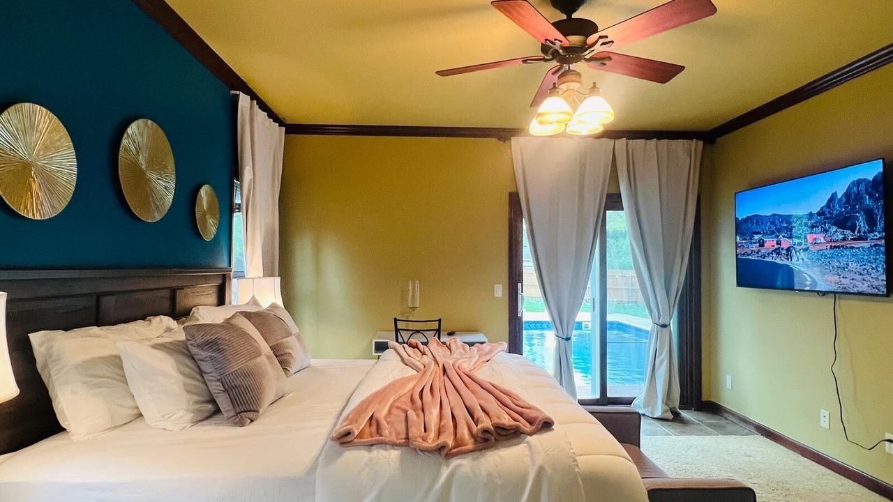 Photo of Bedroom in Greater South Side