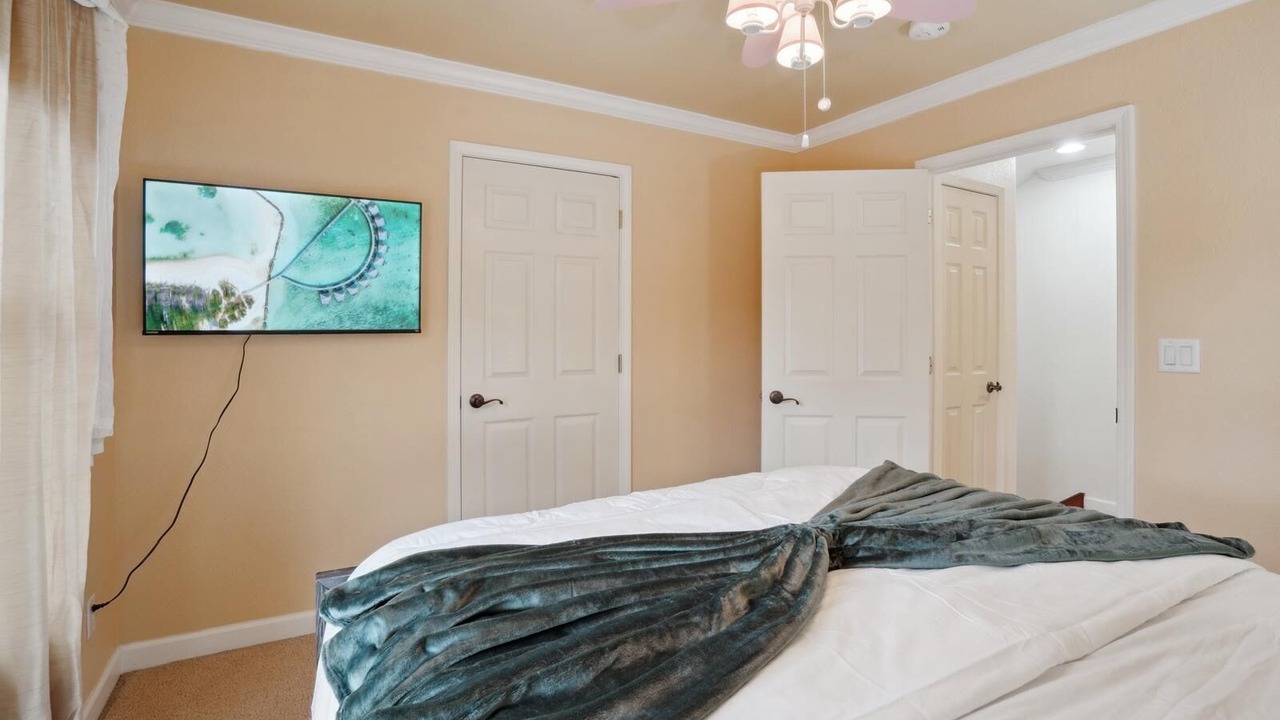 Photo of Bedroom in Greater South Side