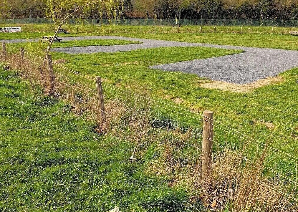 Photo of Others in Kingswood