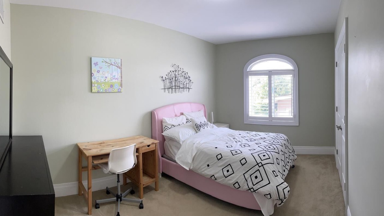Photo of Bedroom in Gormley
