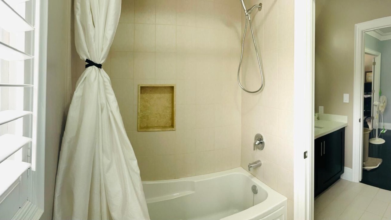 Photo of Bathroom in Gormley