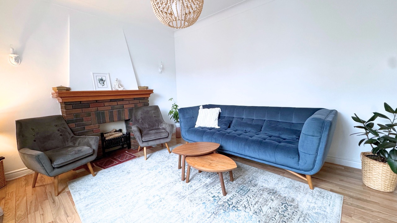 Photo of Livingroom in Cote-Des-Neiges—Notre-Dame-De-Grace