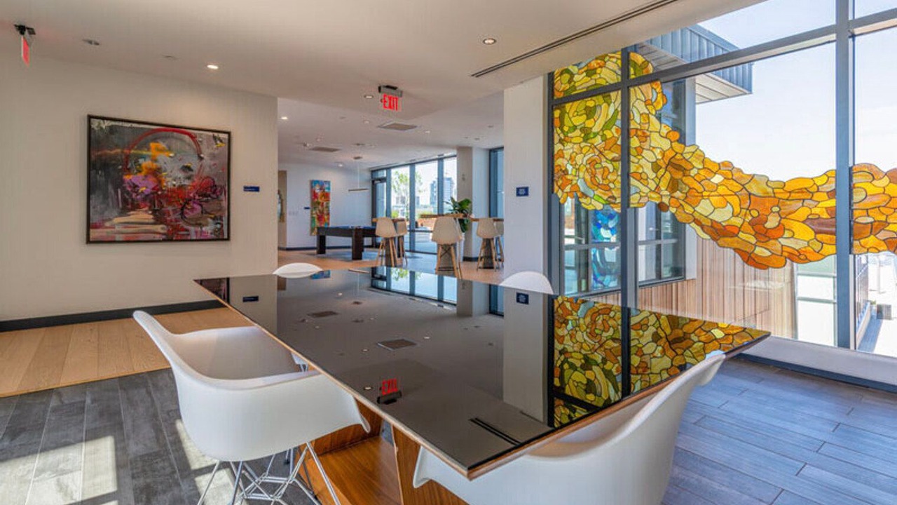 Photo of Others in Central-Maverick Square - Paris Street