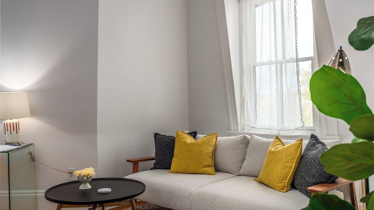 Photo of Livingroom in Federal Hill