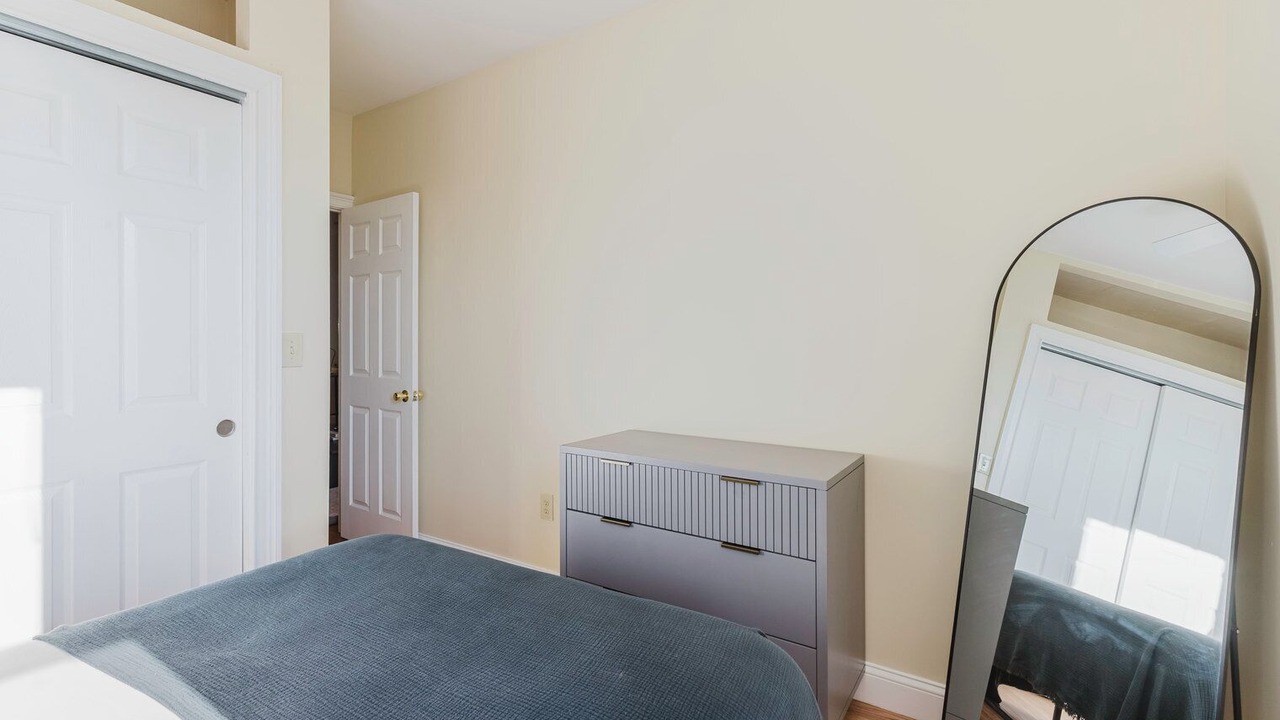 Photo of Bedroom in North End