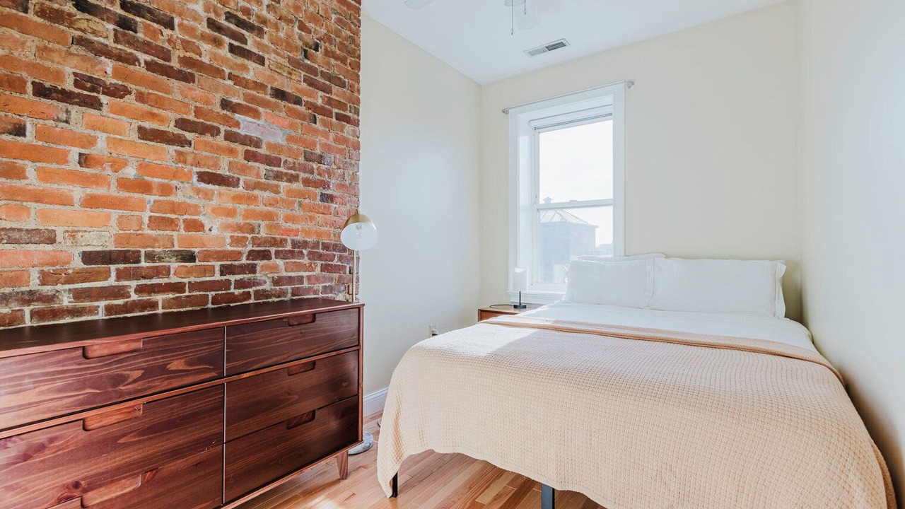 Photo of Bedroom in North End