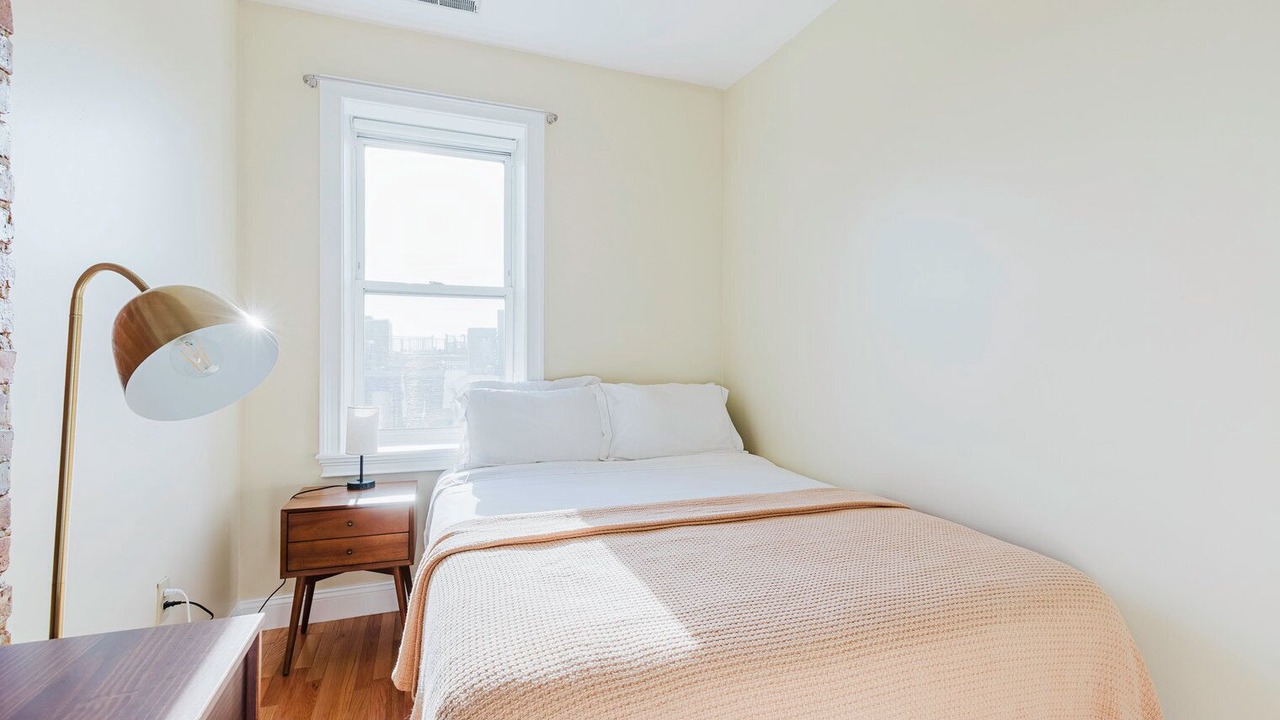 Photo of Bedroom in North End