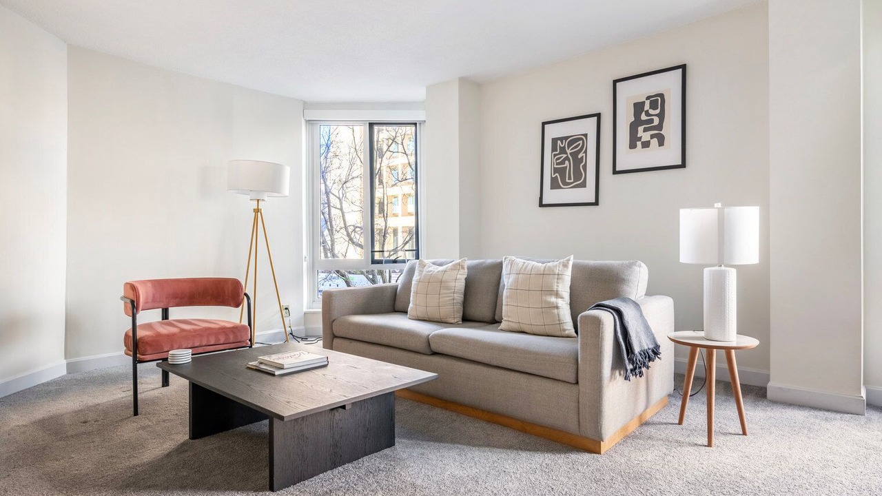 Photo of Livingroom in Prudential - St. Botolph