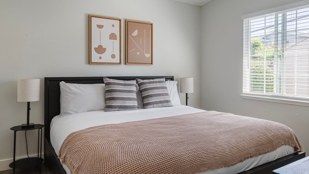 Photo of Bedroom in East San Mateo