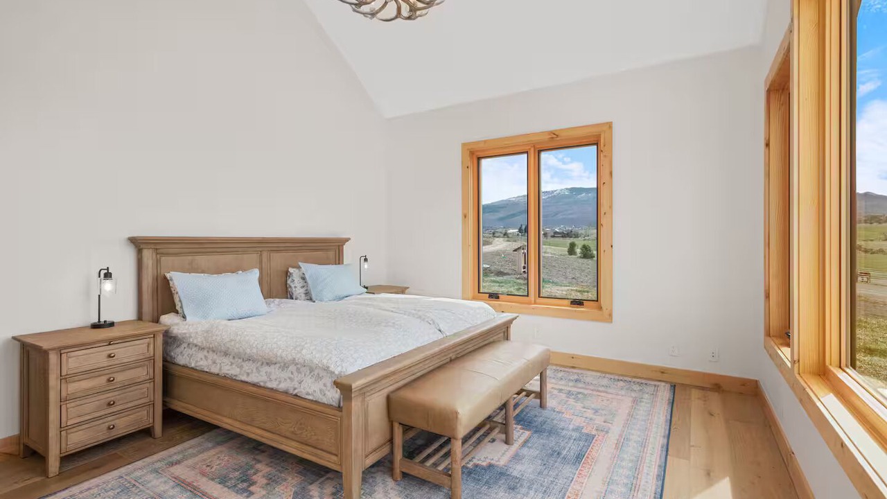 Photo of Bedroom in Missouri Heights