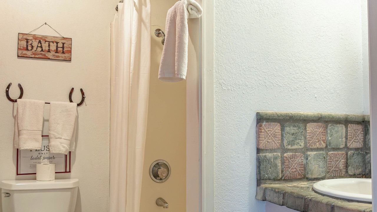 Photo of Bathroom in Nocona