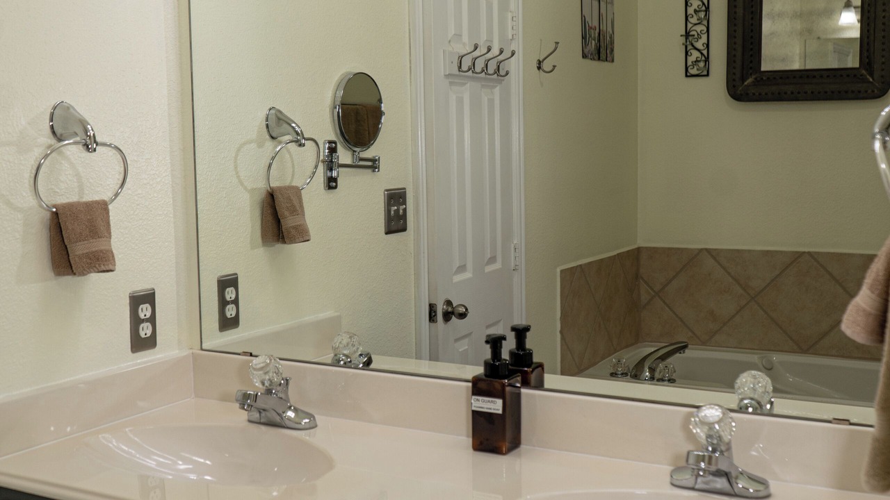 Photo of Bathroom in Corinth