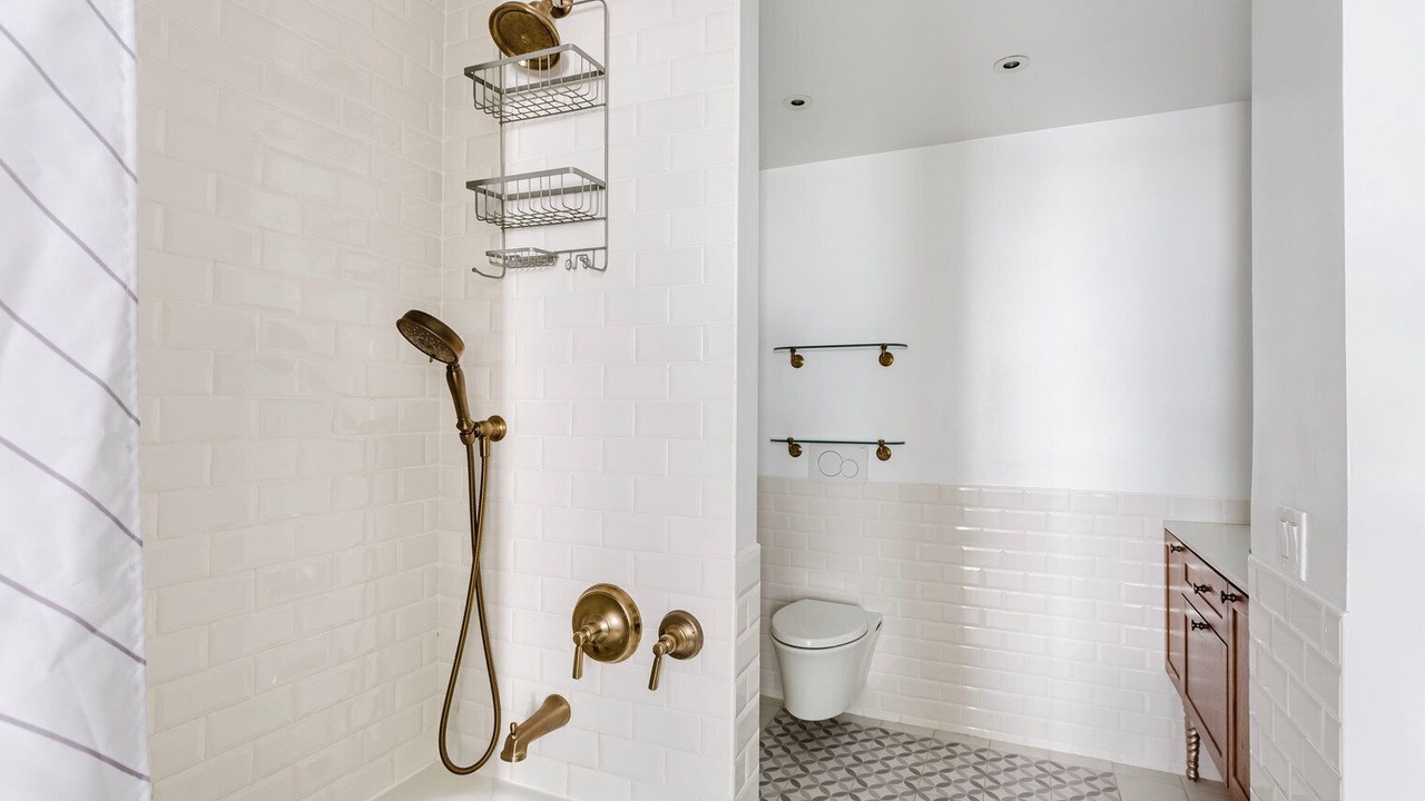 Photo of Bathroom in Lincoln Square