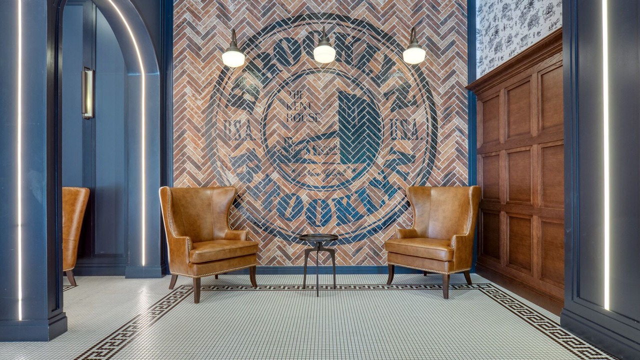 Photo of Others in Williamsburg