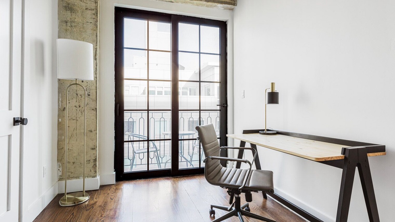 Photo of Others in Williamsburg