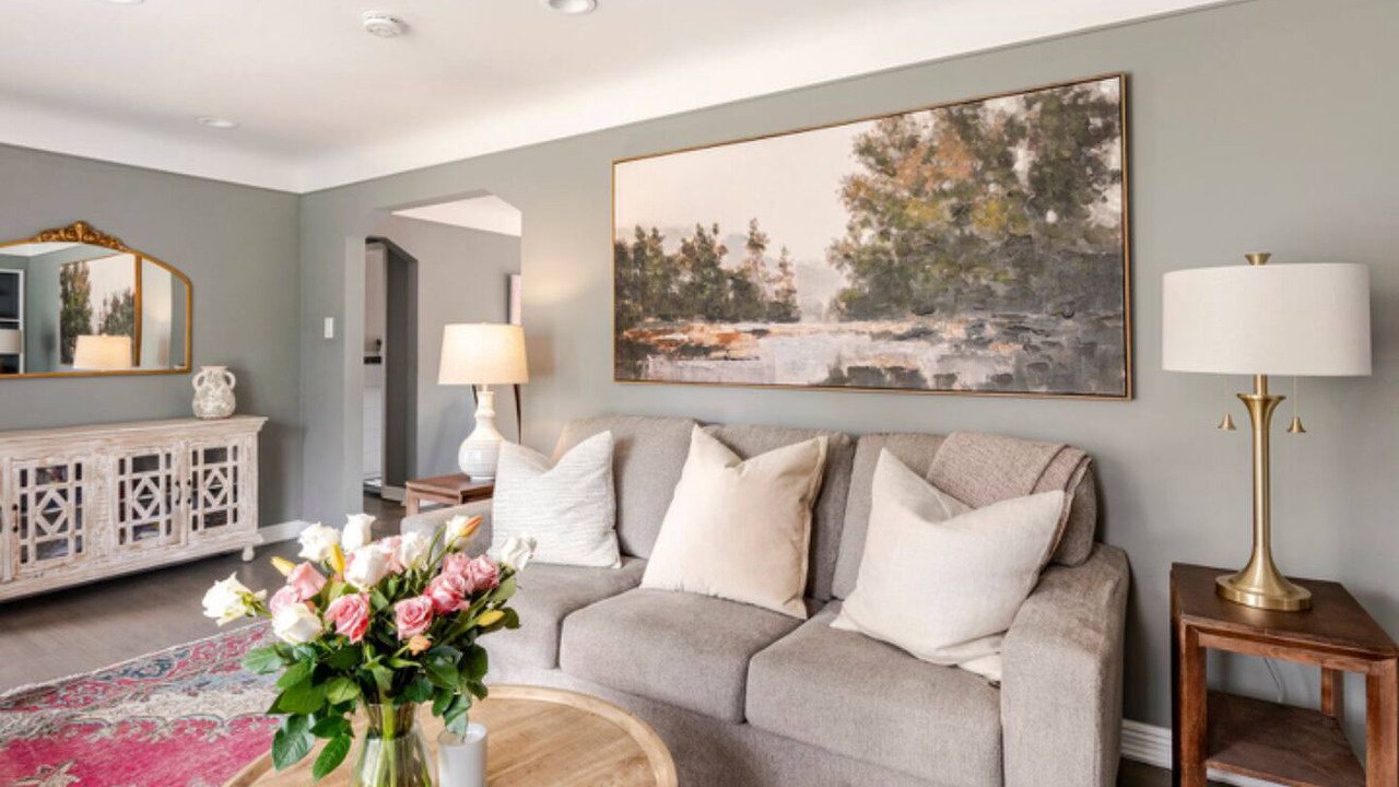 Photo of Livingroom in Dearborn