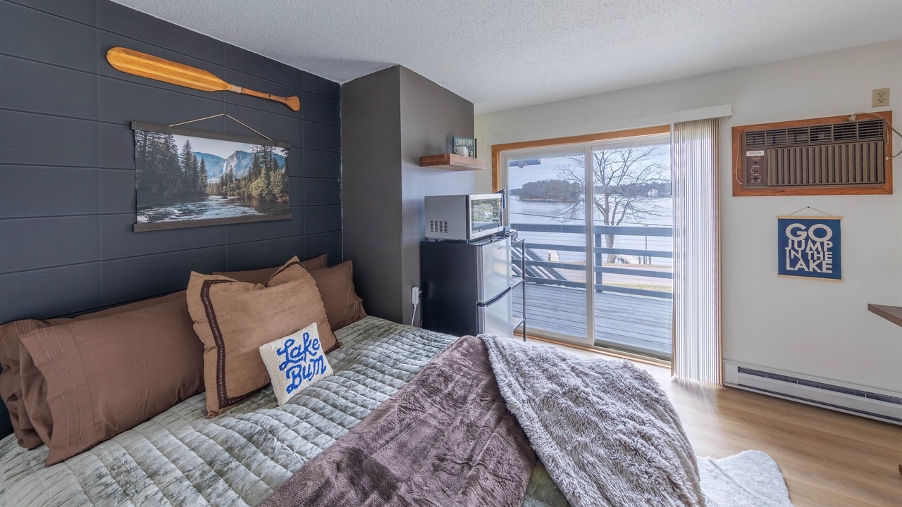 Photo of Bedroom in Minocqua