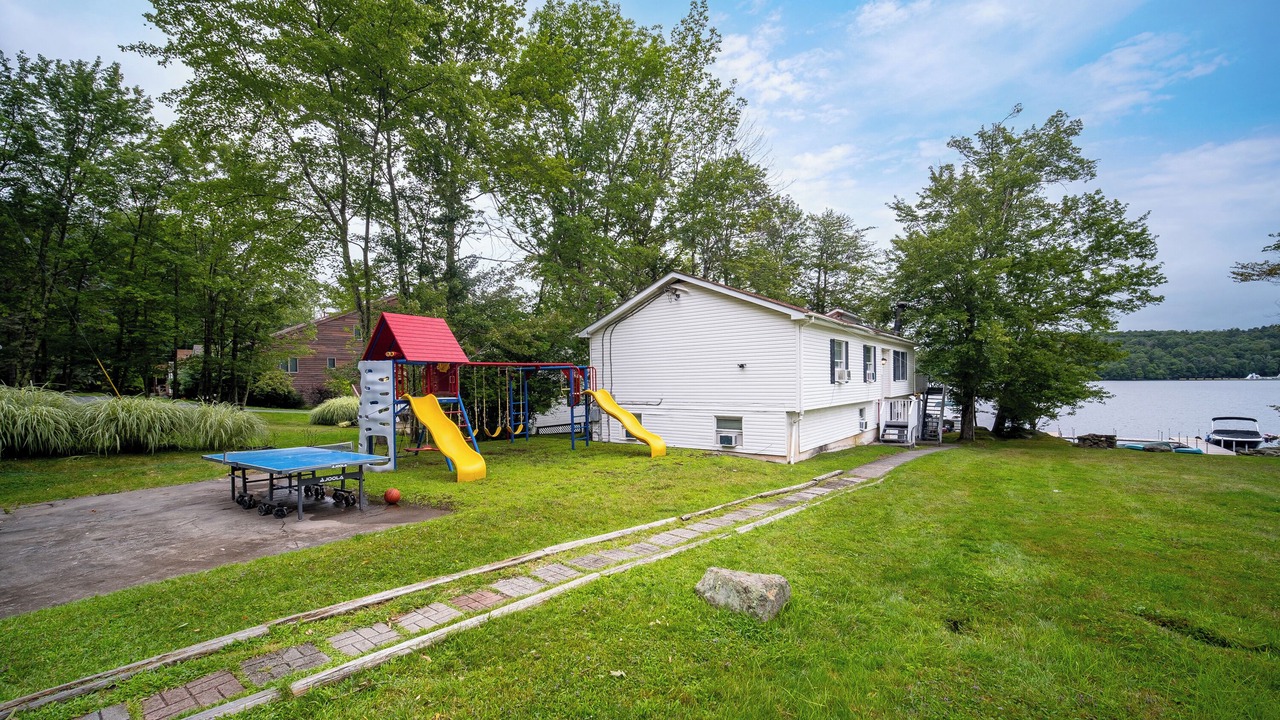 Photo of Others in Monticello