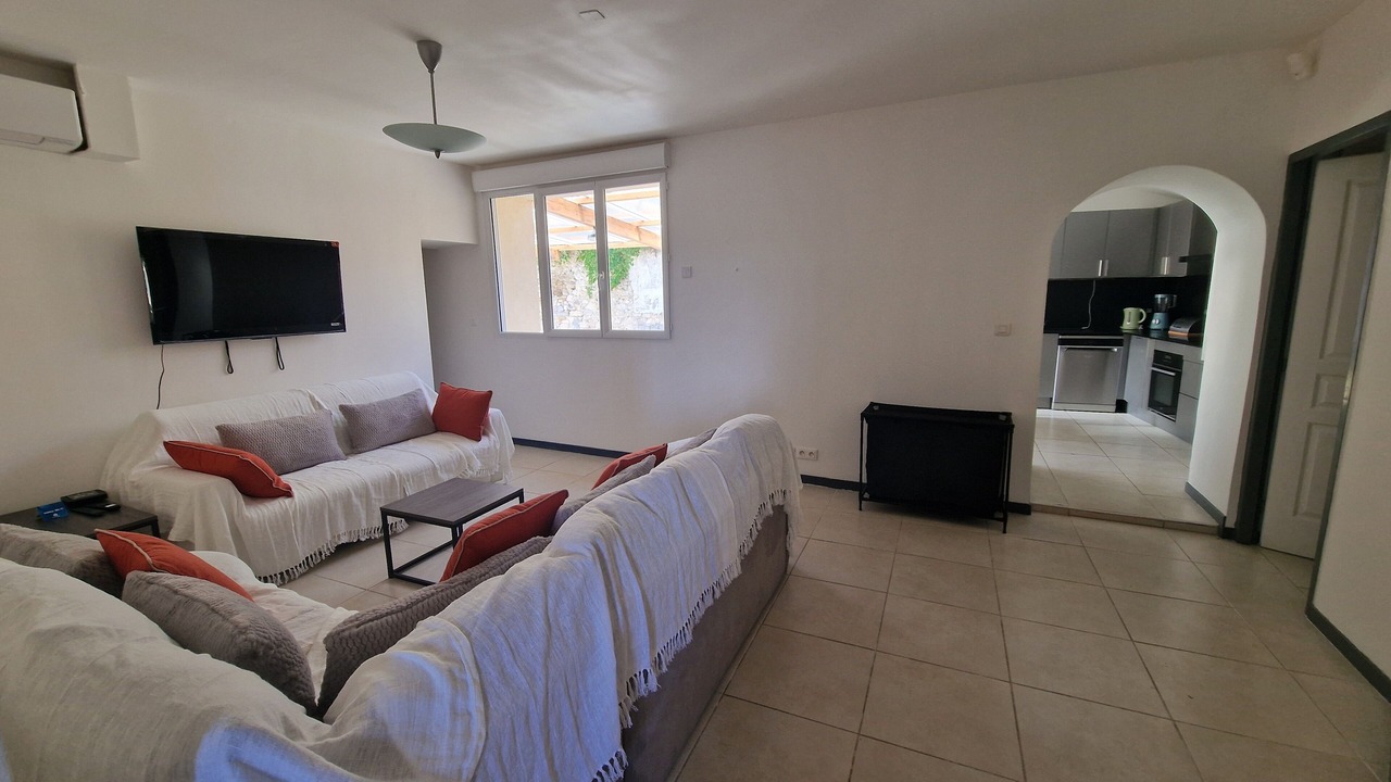 Photo of Livingroom in Magalas