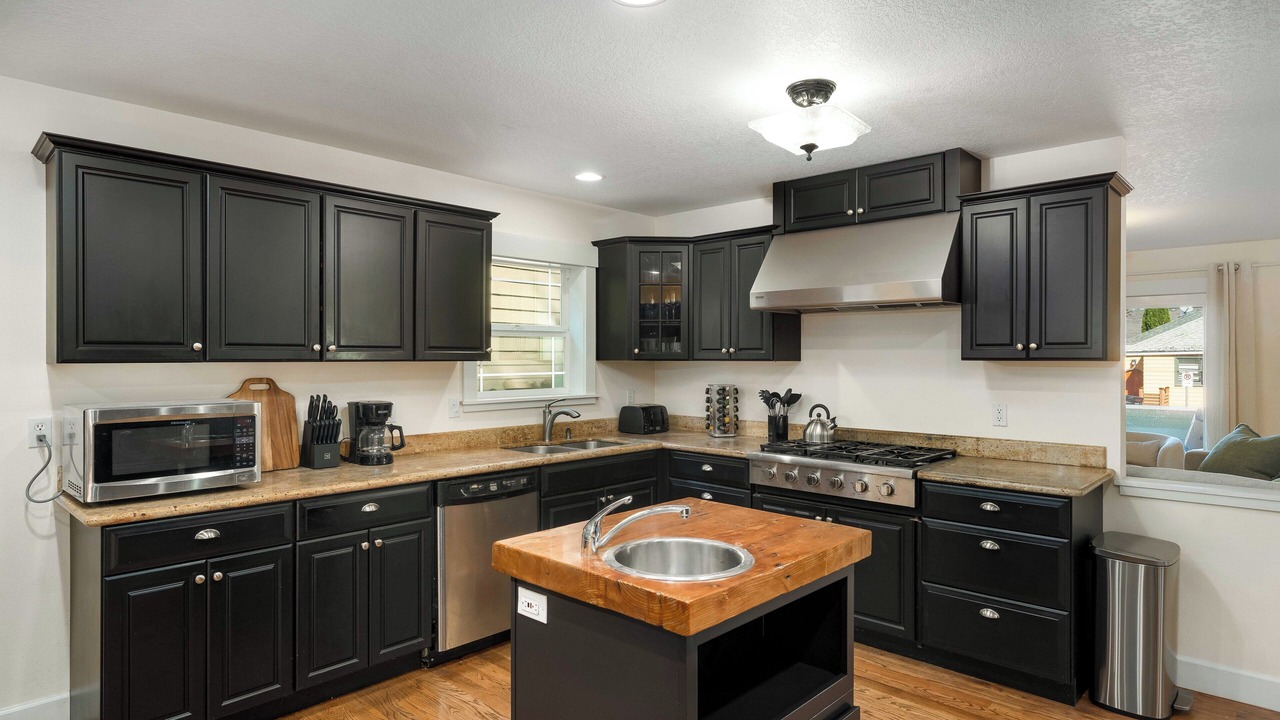 Photo of Others in Sunnyside