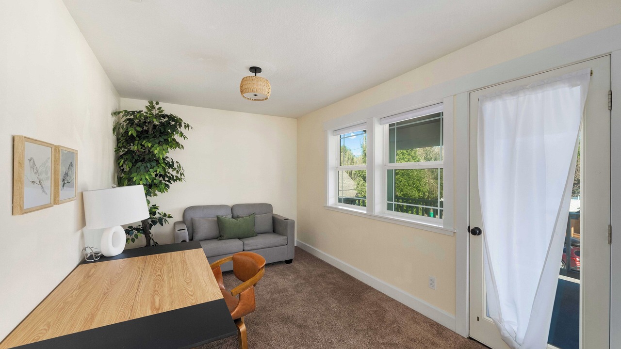 Photo of Others in Sunnyside