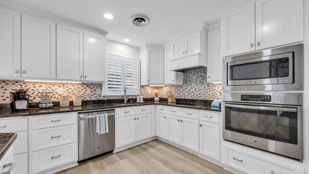 Photo of Kitchen in Ocean Drive