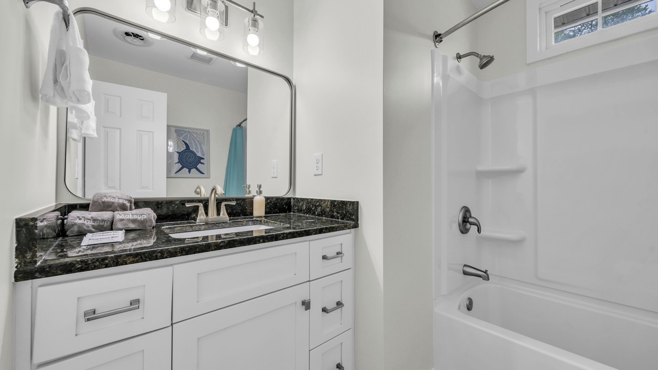 Photo of Bathroom in Ocean Drive