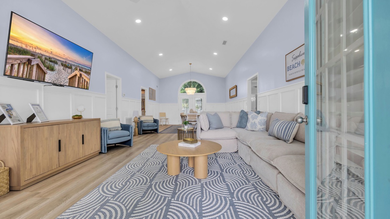 Photo of Livingroom in Ocean Drive