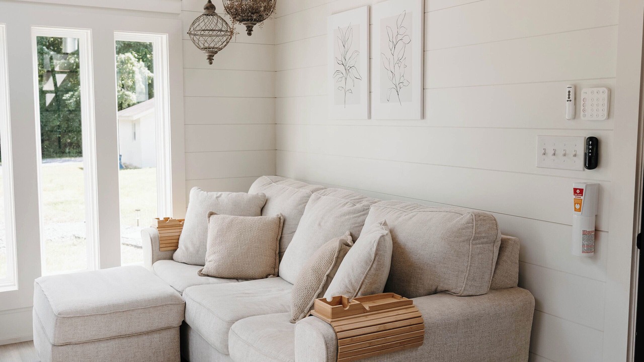 Photo of Livingroom in Cleveland