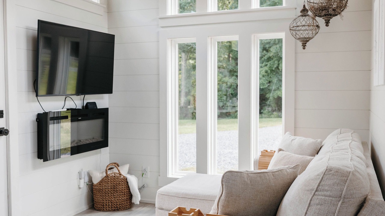 Photo of Livingroom in Cleveland